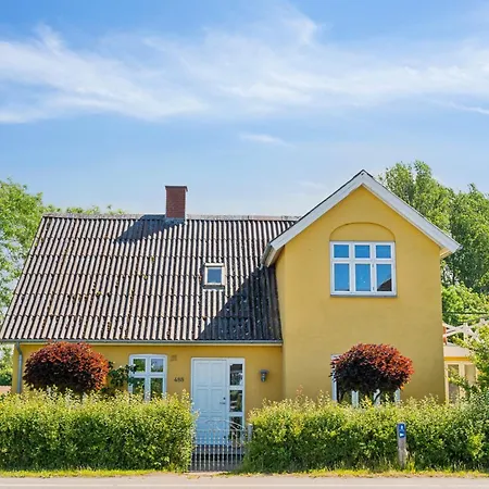 Beautiful Yellow Country By The Water Villa